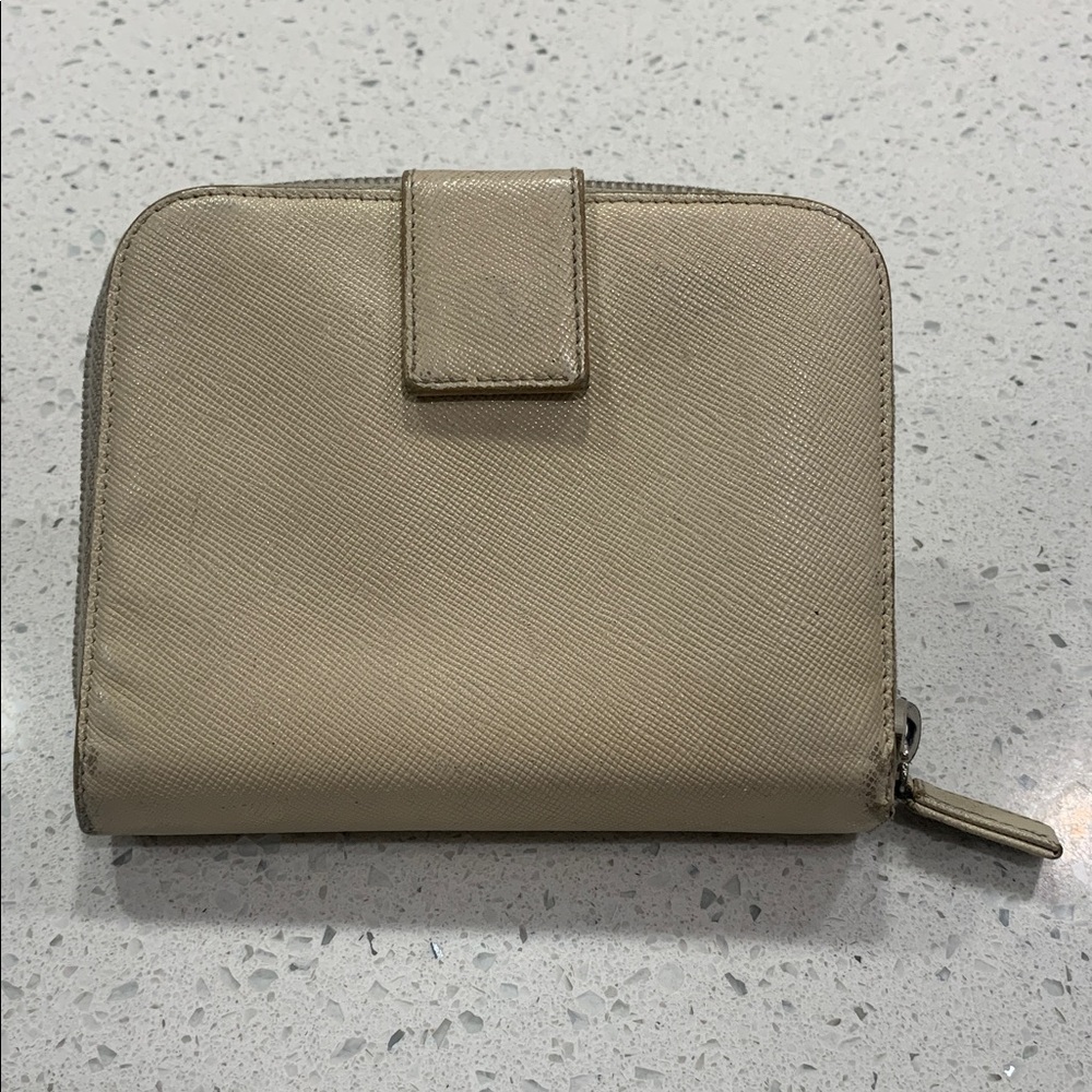 Prada Cream Wallet - Picture 4 of 7